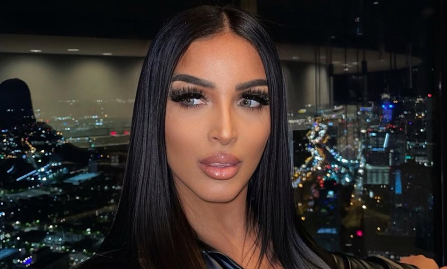 Image 1: Experience expert care with Brazilian keratin treatment 