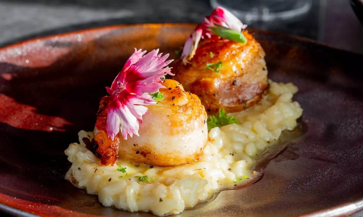 2-Course Dining & Cocktails for 2–4 People with Live Music at 3Sixty