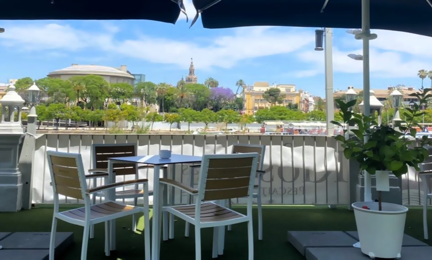 Image 12: Entrantes, principal o arroz, bebidas y postre para 2 o 4 personas