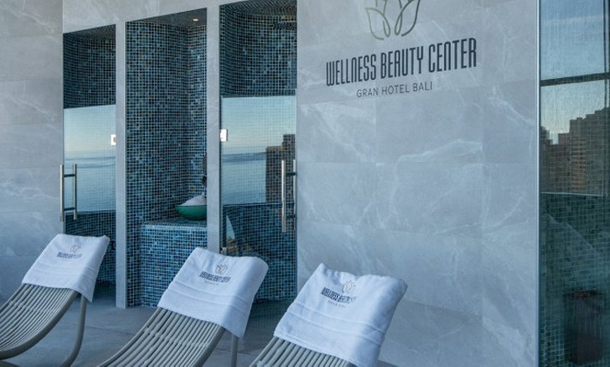 Image 6: Acceso a spa con opción a comida o cena bufé para 2 personas