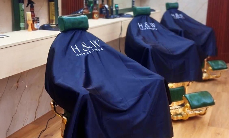 Image 2: Damenhaarschnitt opt. mit Ansatzfarbe oder Foliensträhnen für 1 Person