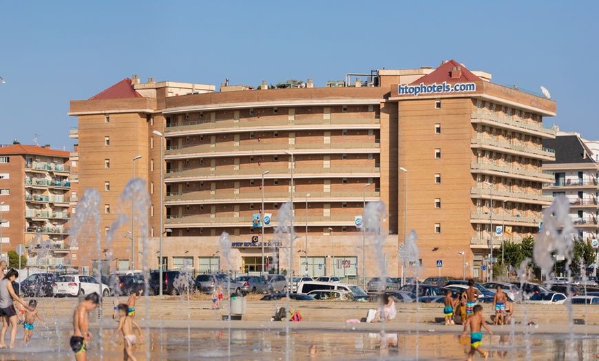 Image 11: ESPAGNE ⛱️ | Santa Susanna - Hôtel Royal Sun Family Suites 4*