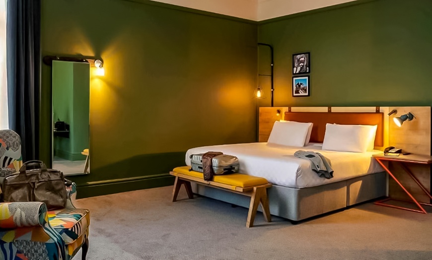 Image 9: Bristol: Standard Double Room with Breakfast and Optional Dinner