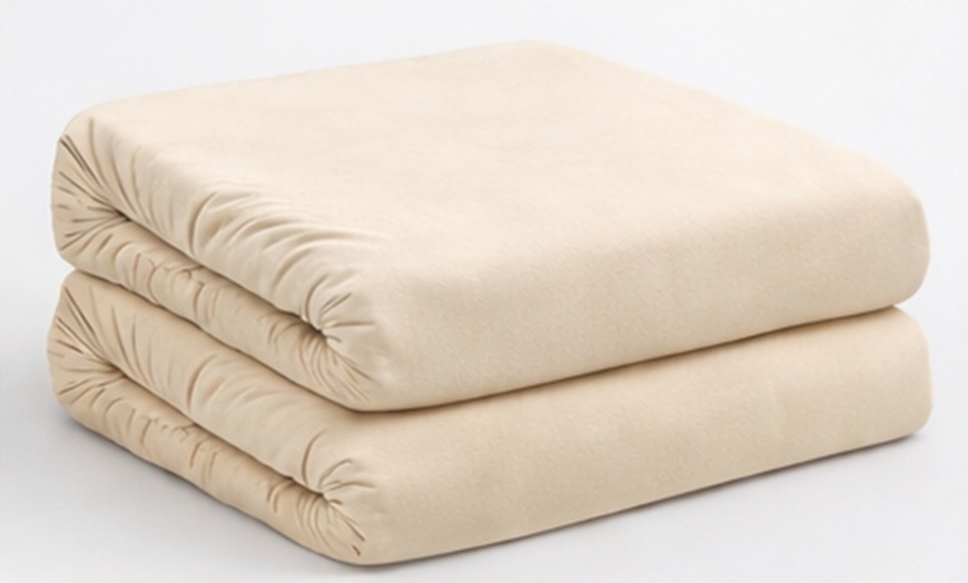 Image 6: Set lenzuola con angoli in microfibra