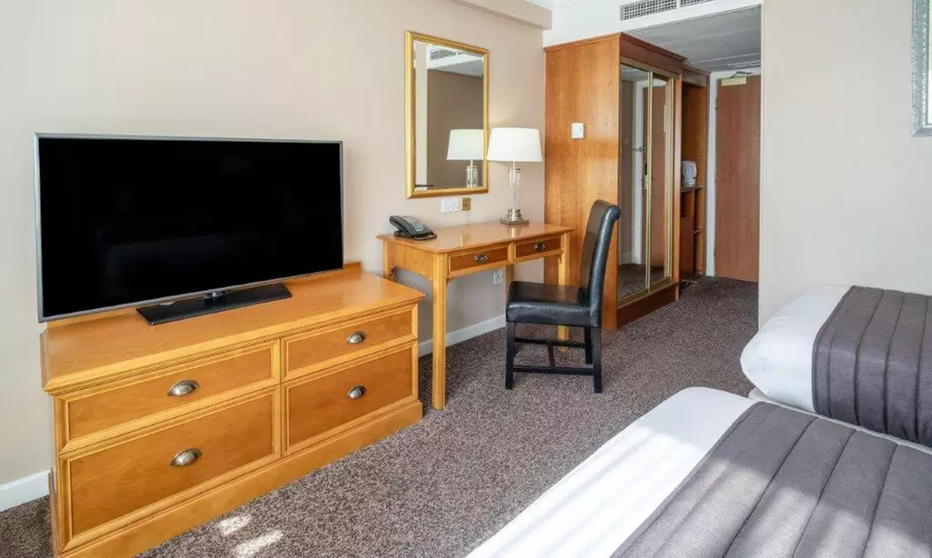 4* Newcastle upon Tyne: Standard Double or Twin Room Stay w/ Breakfast