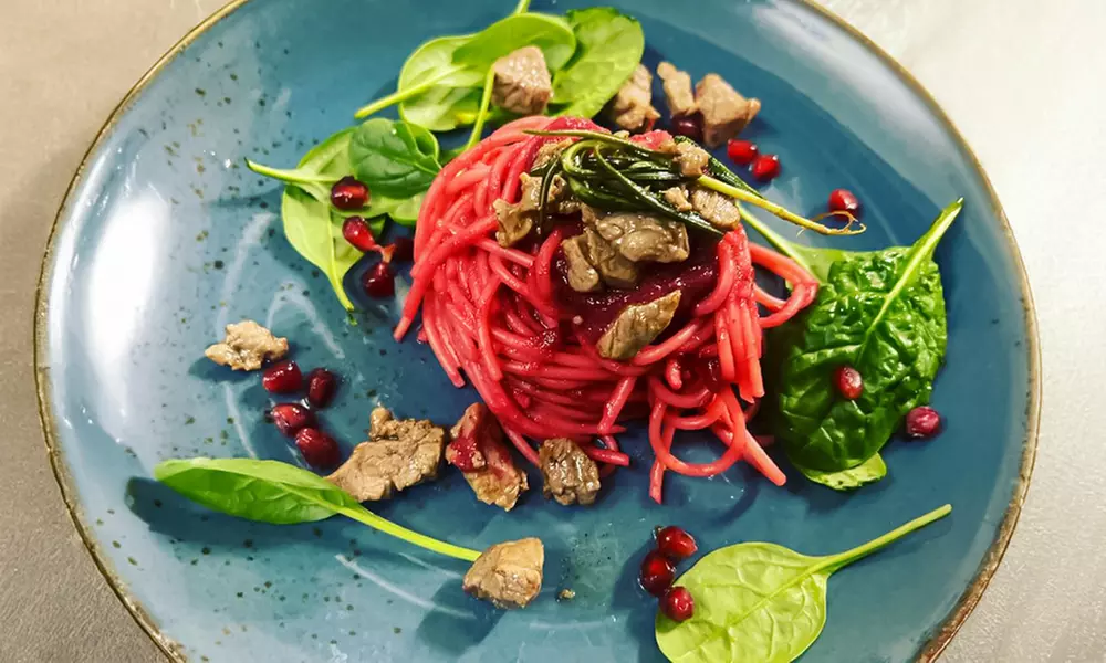 Je 1 Salat, Pizza- oder Pastagericht nach Wahl für 2 oder 4 Personen