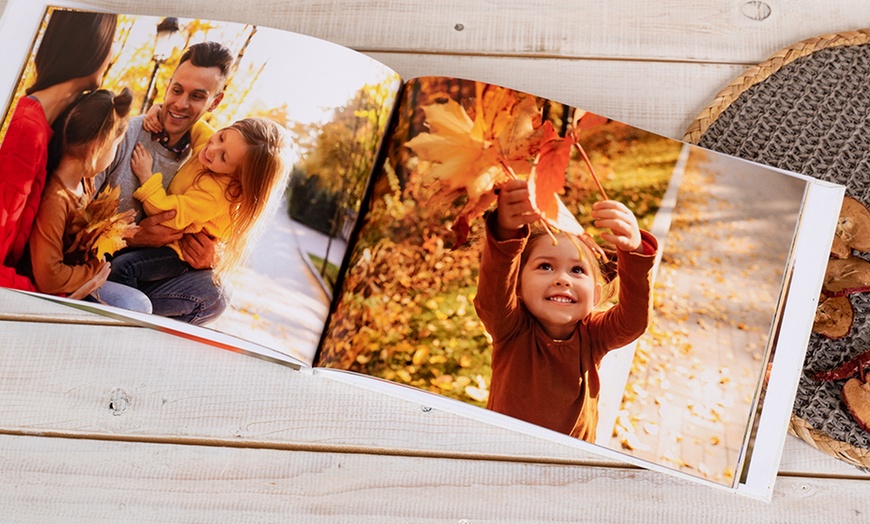 Image 5: Photobook Classic in A3 portrait or landscape format from Colorland