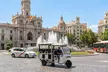 Tour tuk tuk eléctrico por Madrid 1h o 2h con guía local, opción en grupo o tour privado hasta un 33% menos - Image 5