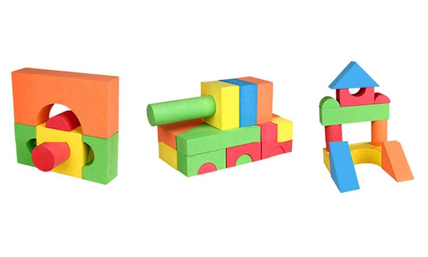 Image 3: 131 Piece Jumbo Foam Building Construction Blocks