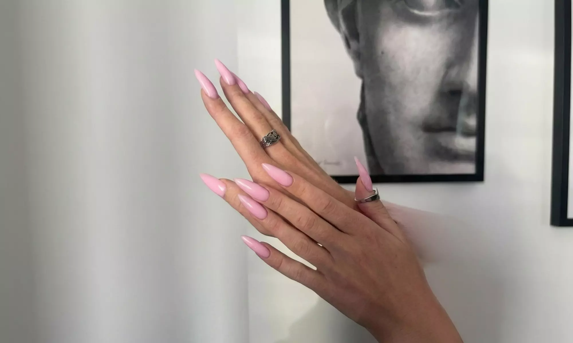 Manicure hybrydowy lub Spring SPA pedicure hybrydowy lub klasyczny