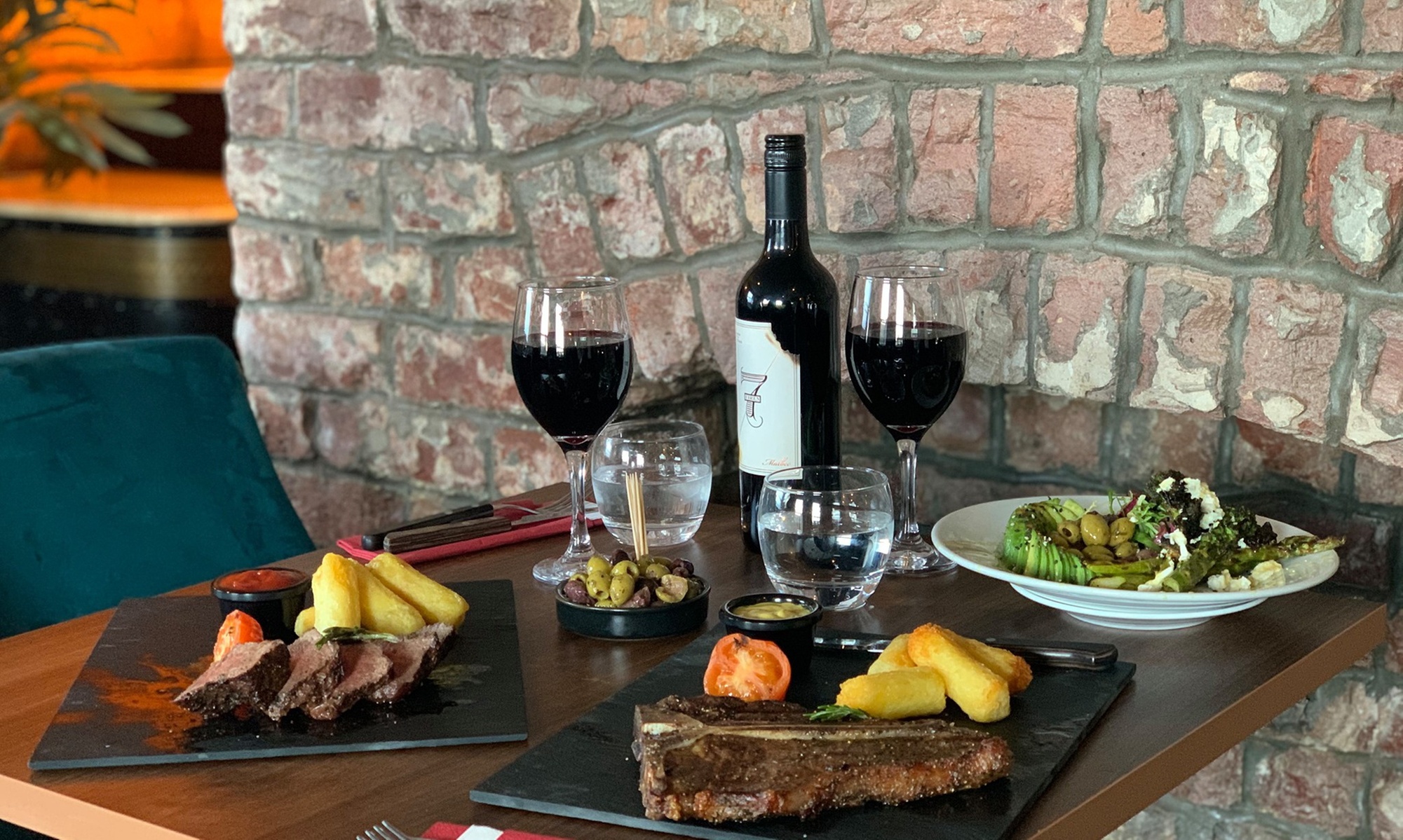 Sizzle & Savor: Indulge in a Steakhouse Feast