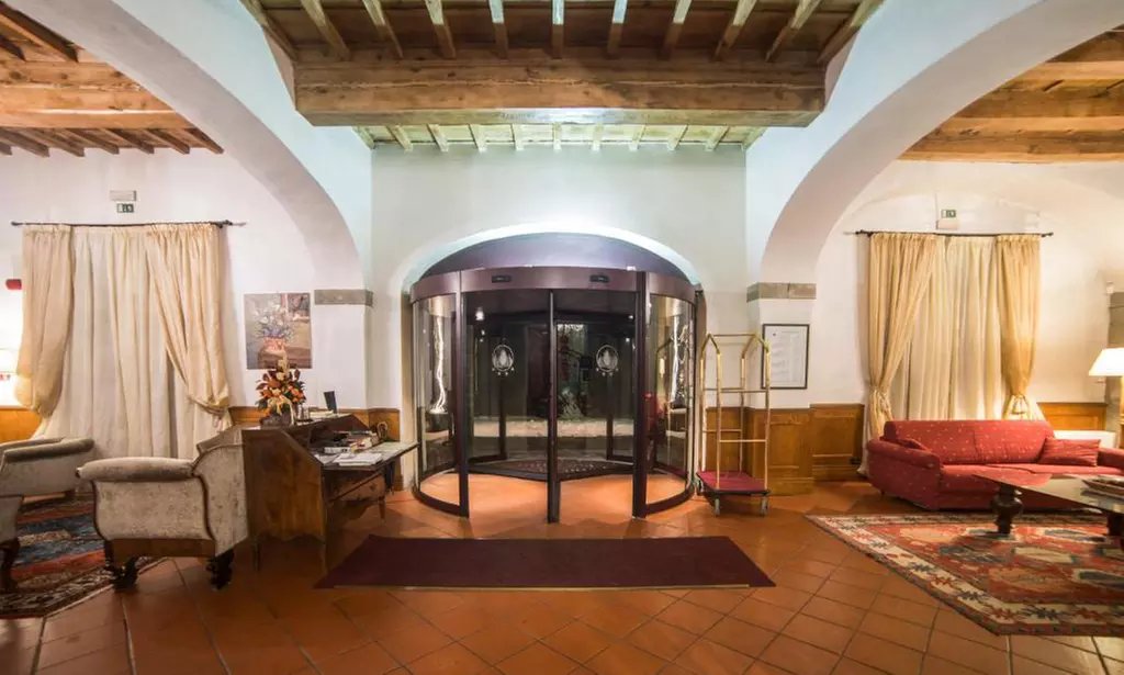 Pistoia 4*: camera doppia con colazione, cena e Spa