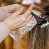 Image 6: Corte de puntas y opción a tinte de raíz para 1 persona