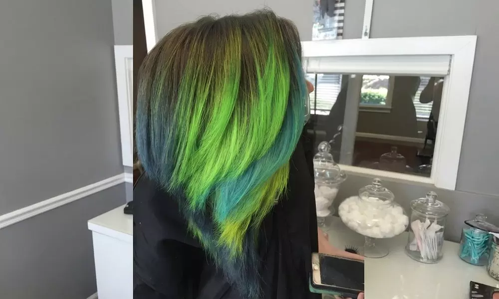 Fresh Hair Color Services & Highlights with Expert Stylists in Tampa