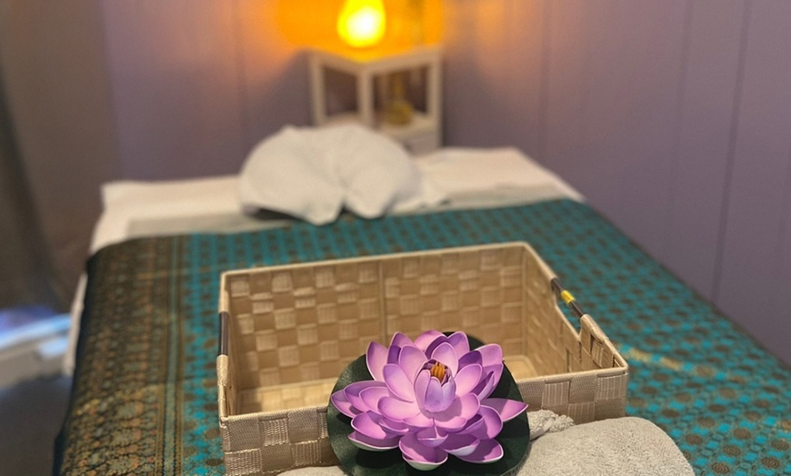 Image 2: Indulge in a 60, 90, or 120-Min Traditional Thai Massage w/ Relaxation