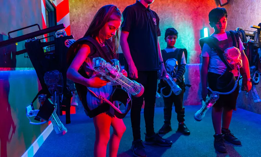 Image 4: Thrilling 2 x Laser Quest Games For One, Two, Four or Six Players 