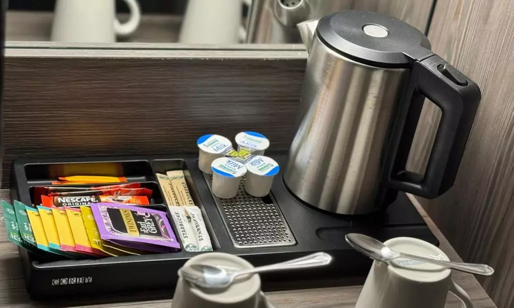 4* Kingston: One or Two Nights Stay