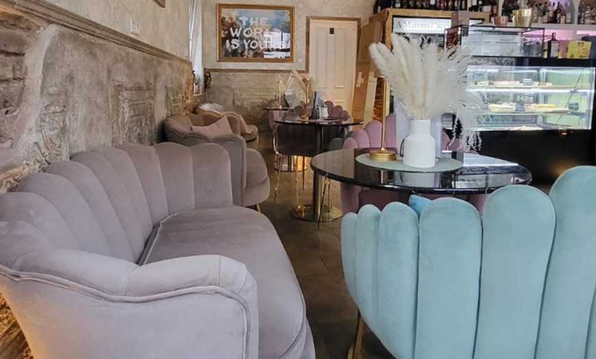 Image 5: Italienisches Frühstück mit Croissant & Heißgetränk für 1 - 4 Personen