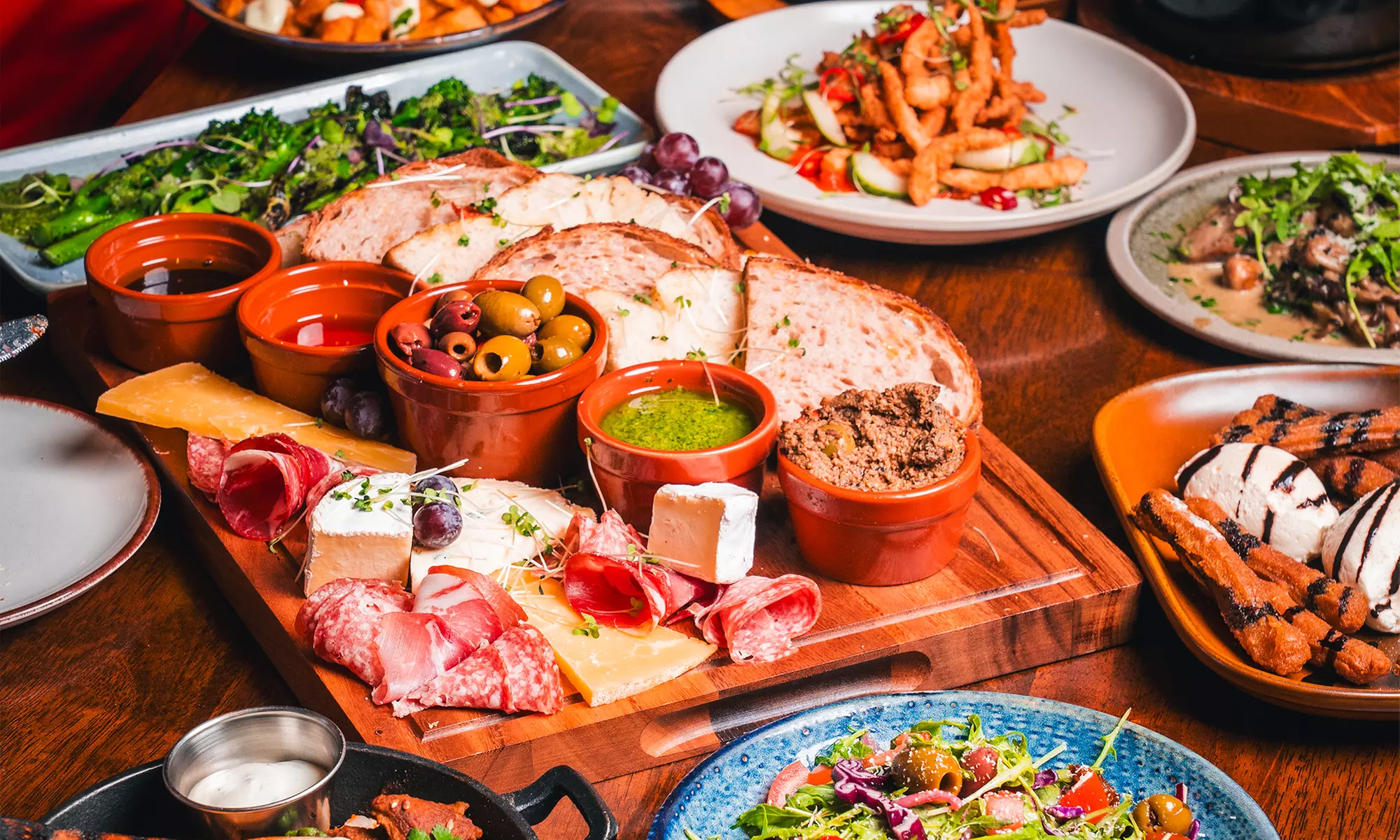 5 Tapas to Share Glass of Sangria for Two at 2Taps Wine Bar