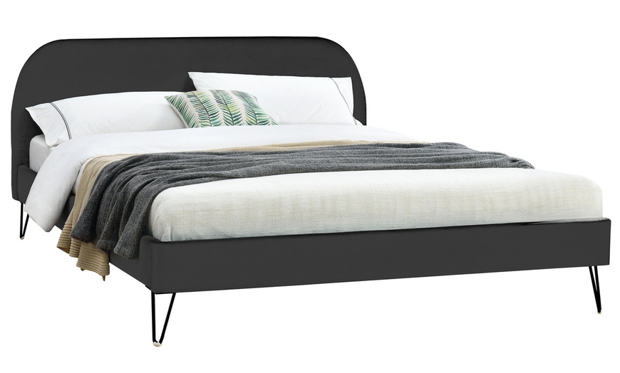 Image 27: Lit velours "Garbera" 140 x 190 cm ou 160 x 200 cm de Kocoon 