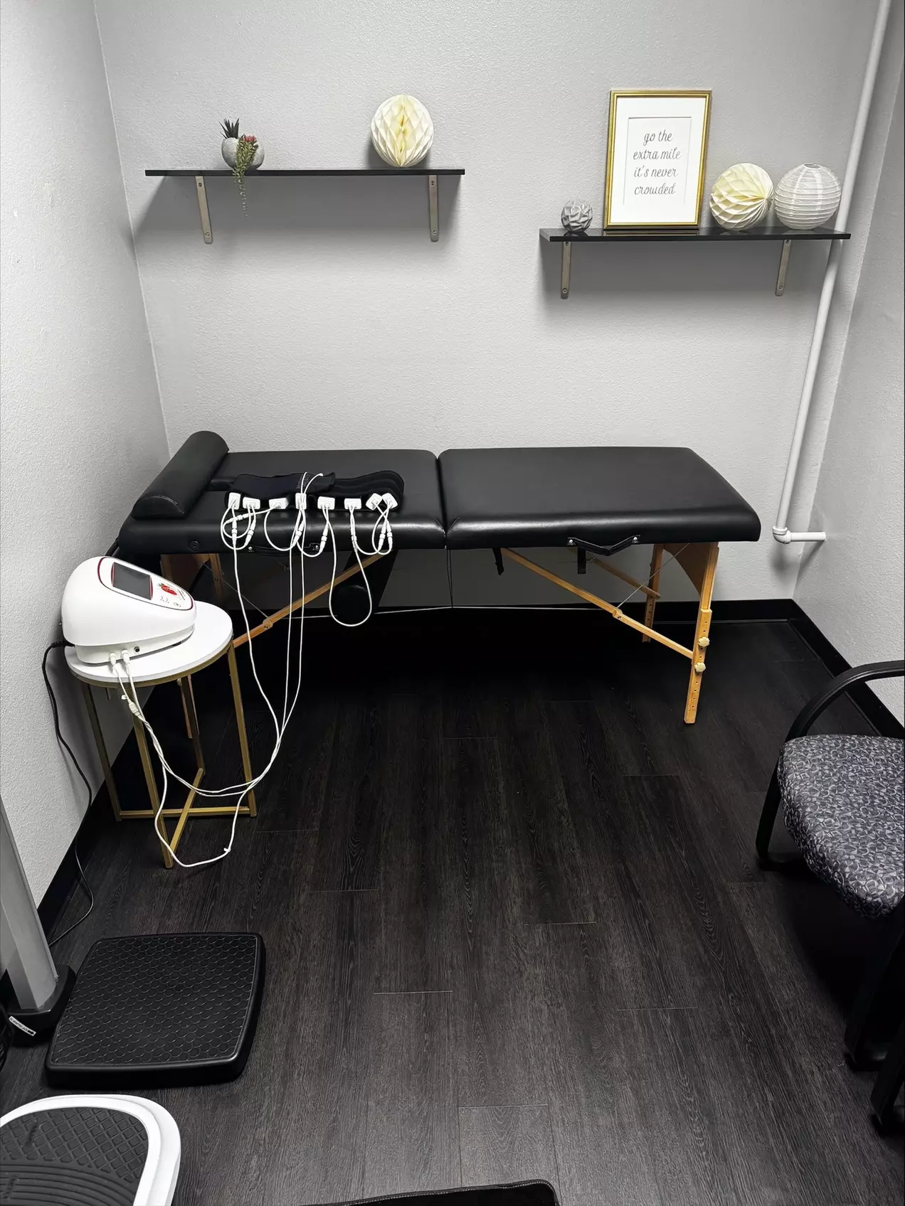 Slim Down & Sculpt: 4-Week Weight Loss + 4 Strawberry Laser Sessions