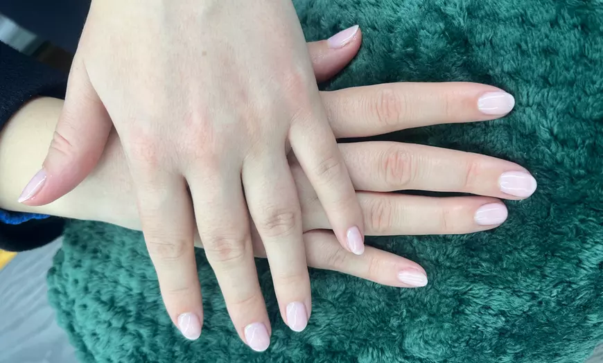 Image 2: Refresh Your Nails with an Express or Luxury Gel Manicure