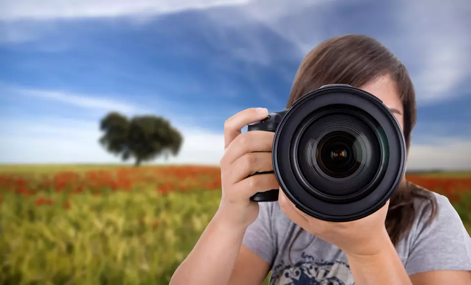 $29.99 for an Online How-to-Use a DSLR Camera Course Bundle ($88 List Price) - Second Medium