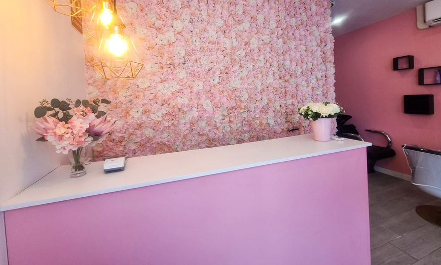 Image 2: Hasta 60% de dto. en Spa/Salón de uñas - Manicura en Estetik