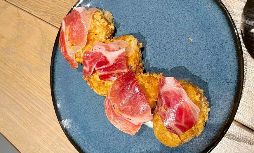 Image 16: Menú mediterráneo completo para 2 o 4 con opción a vino en El Carmen