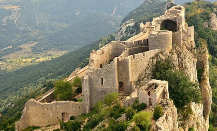 Image 1: Proche Carcassonne : 1, 2 ou 3 nuit(s) avec petit déjeuner et dîner