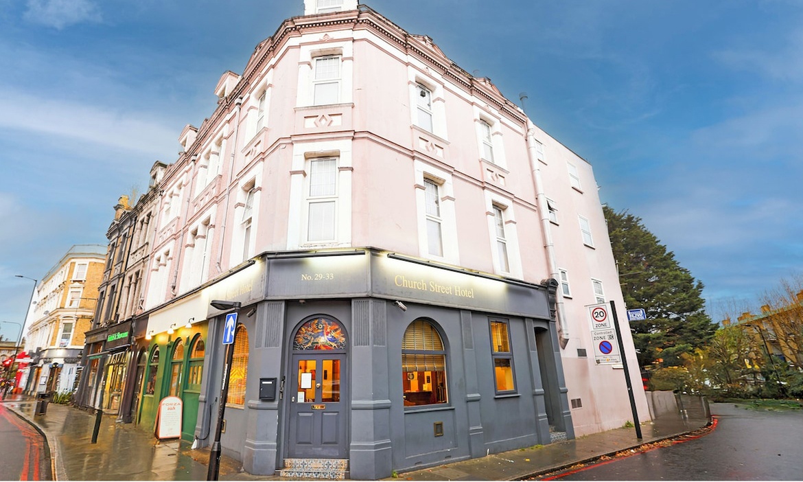 London: Standard / Superior Double Room for Two with Breakfast