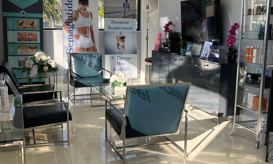 Image 3: Unlock Radiant Skin: Experience the Magic of Micro-Needling!