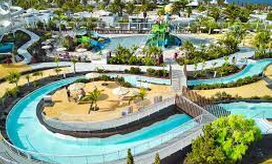 Image 32: Entrada para niño o adulto a parque acuático Aqualava en Lanzarote