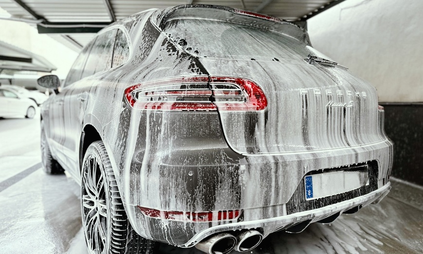 Image 2: Lavado a mano básico, completo, prémium y limpieza de tapicería 