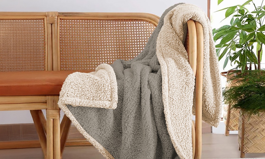 Image 3: Couverture STUBAI en Sherpa 