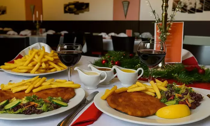 Schnitzel nach Wahl inkl. frischer Salat vom Buffet für 2 - 4 Personen