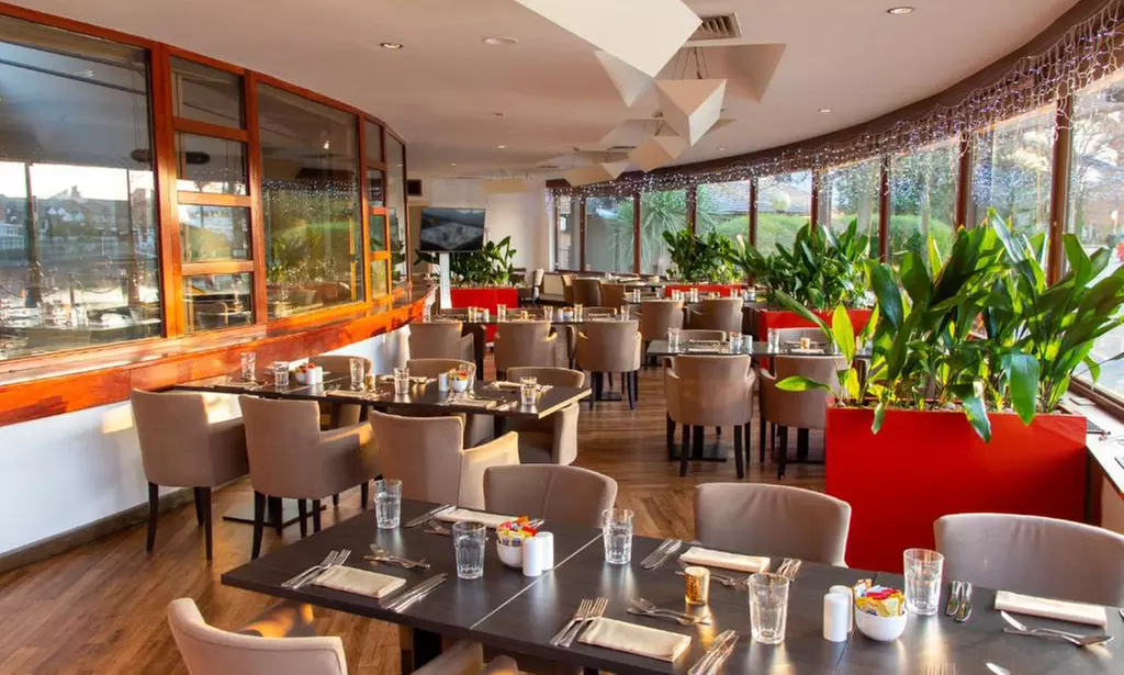 Manchester: 4* Club Room Stay with Breakfast & 20% off Food & Beverage