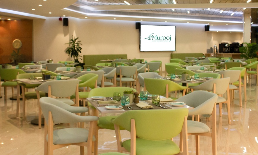 Image 3: Enjoy 5* International, Italian, Mediterranean, or Seafood Theme Night