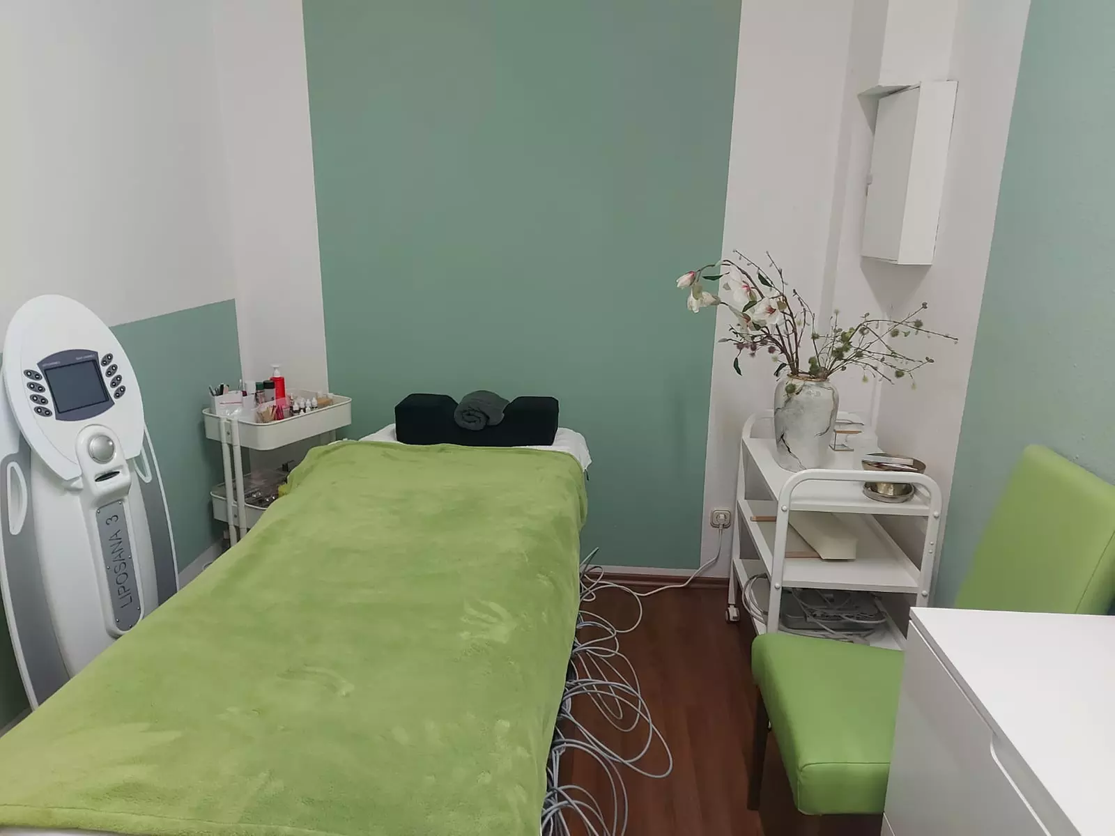 Wimpern- und/oder Augenbrauen-Lifting für 1 Person