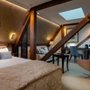 Image 6: London: Elegant 4* Stay with Breakfast