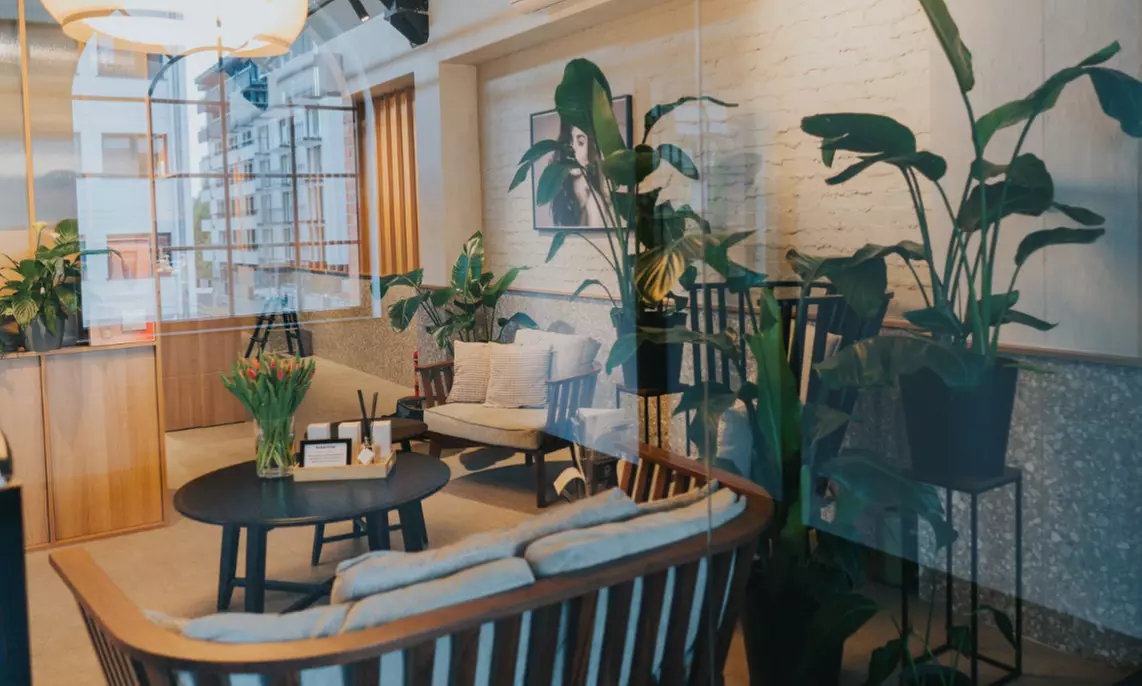 Do 41% zniżki na Masaż - Określona część ciała (ręka, szyja, głowa) w Ritual Hair And Beauty