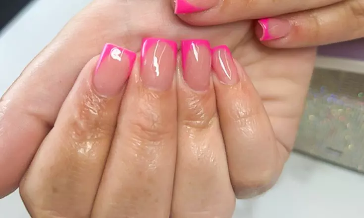 Gel/ Classic Mani-Pedi Combo for a Lasting Shine