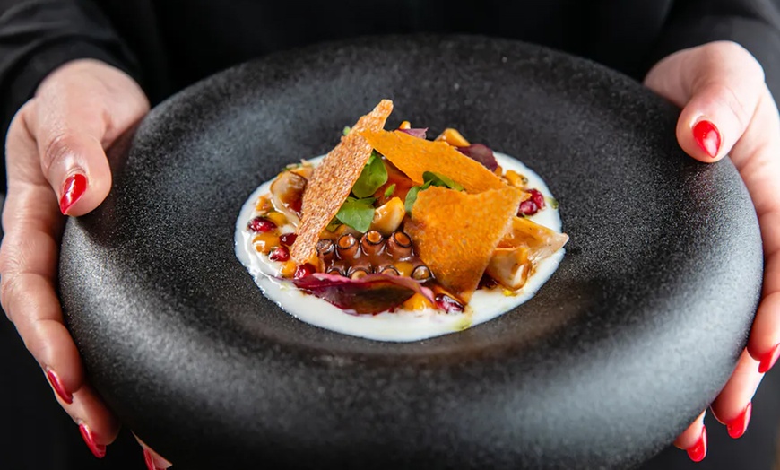 Image 1: Éveil des papilles : menu dégustation bistronomique en 6 temps