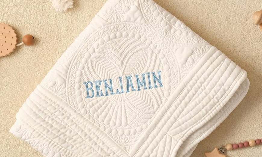 Image 12: Wrap Your Baby in Love: Baby Nap Blankets