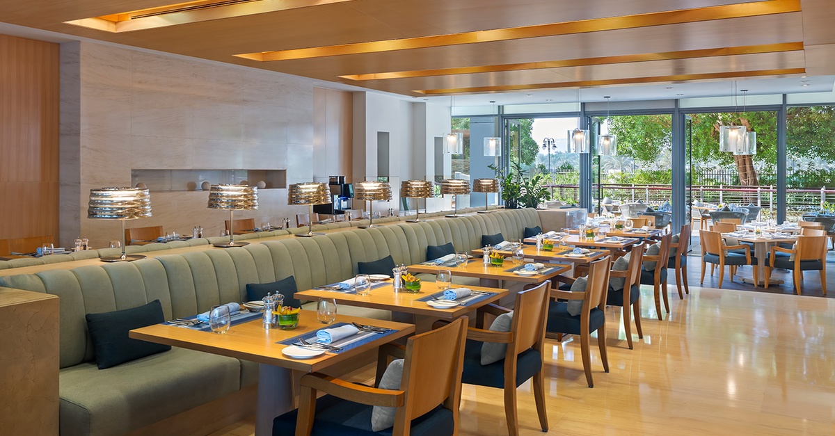 5* Dinner Buffet W Soft Beverages For Child Or Adults 5* Dinner Buffet W Soft Beverages For Child Or Adults