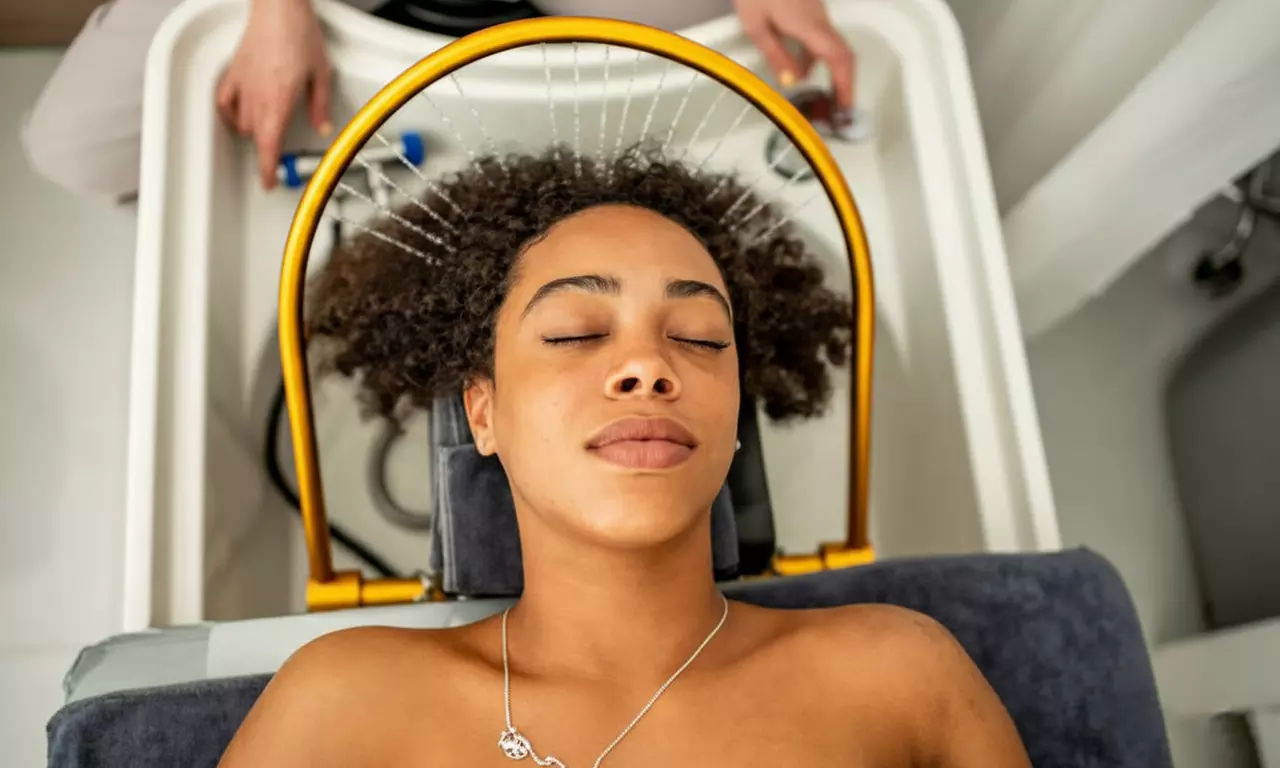 Head SPA + Aromatherapy Essential Oils: 40 or 60 Minutes