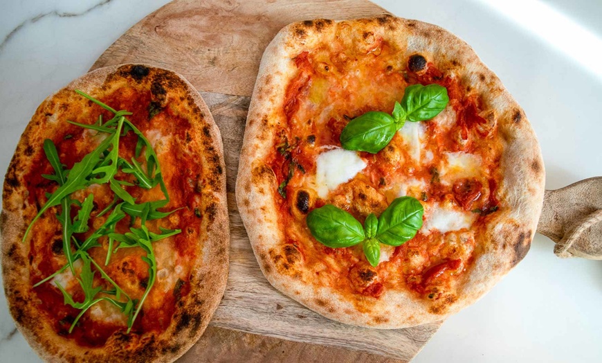 Image 7: Geniet van een pizza à la carte met dessert voor 1 tot 4 personen