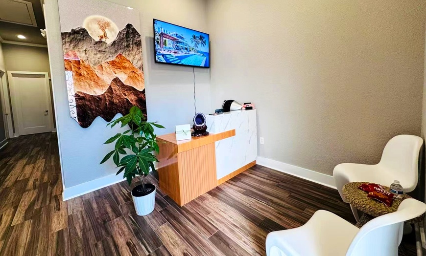 Image 8: Relax with 60, 90, or 120-Min Lymphatic Drainage Massage Sessions