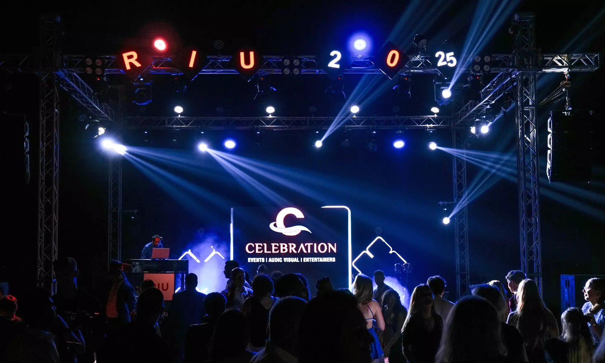 8-Hrs Yamaha PA System 4x Rental Package +1 or 2 Microphones Package