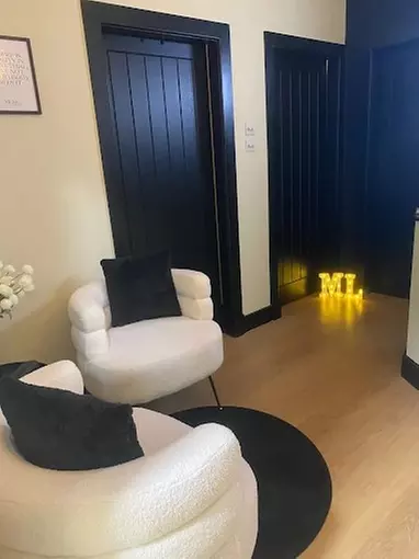 Japanese Head Spa Retreat Or MenoMuse Menopausal Ease Tension Package